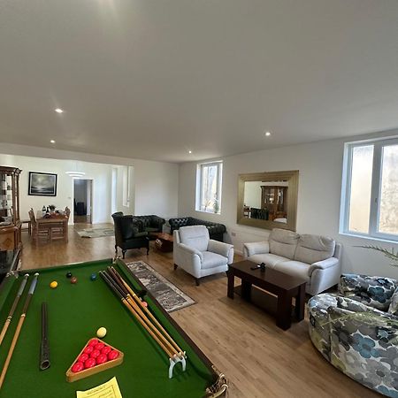 North London A Spacious 7 Bedroom House Accommodating Up To 18 People Complete With Own Gym And Table Tennis Londres Exterior foto